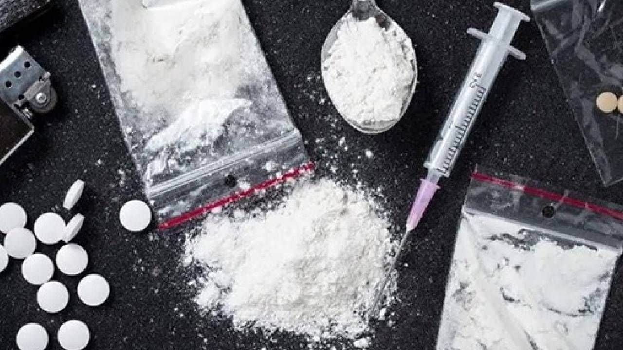 चिट्टा।