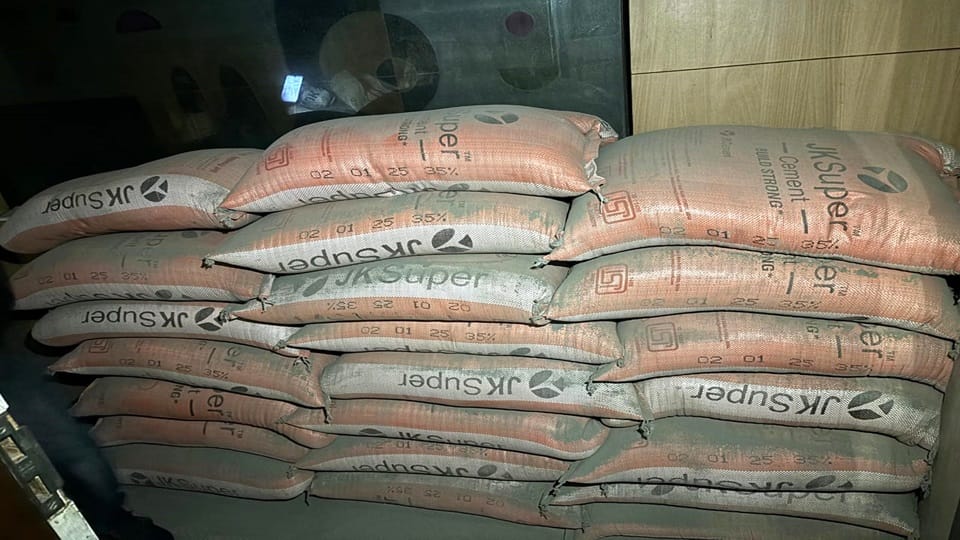 Fake factory of JK Cement caught in Lodha, Aligarh