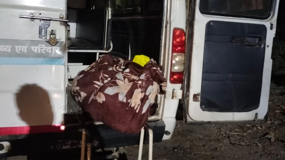 Health services in Hathras at night
