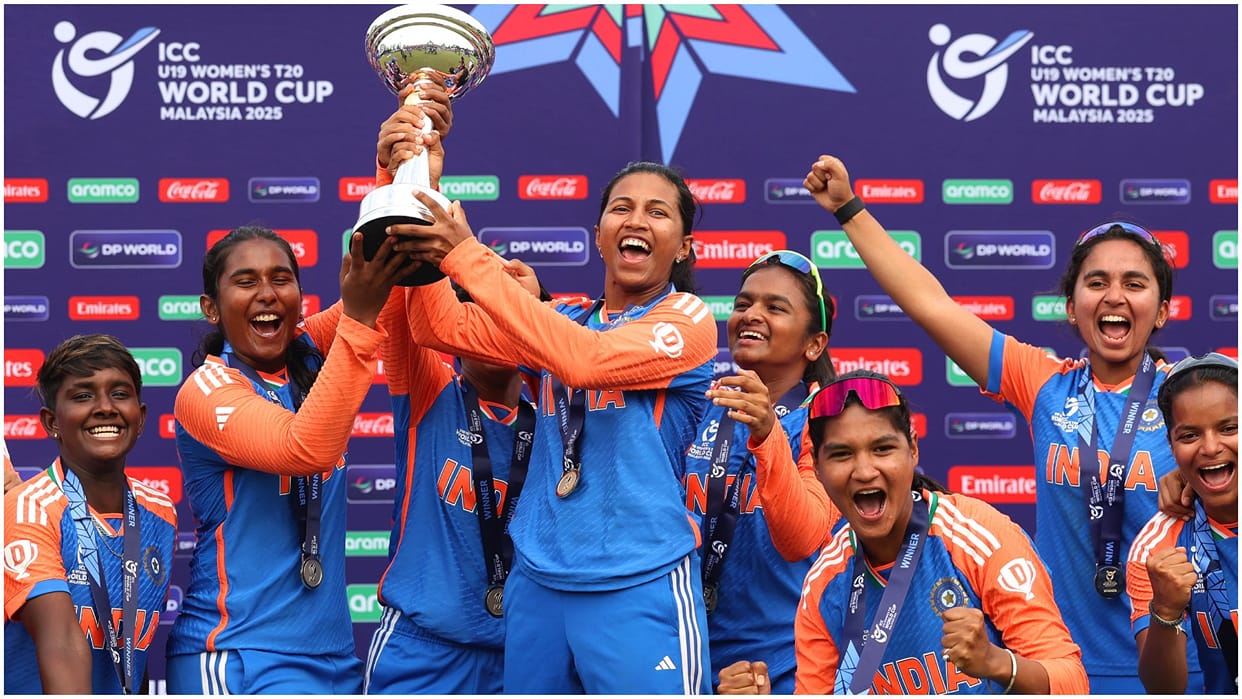 BCCI announced a cash award for the Indian team and its support staff after clinch U-19 Women's T20 World Cup
