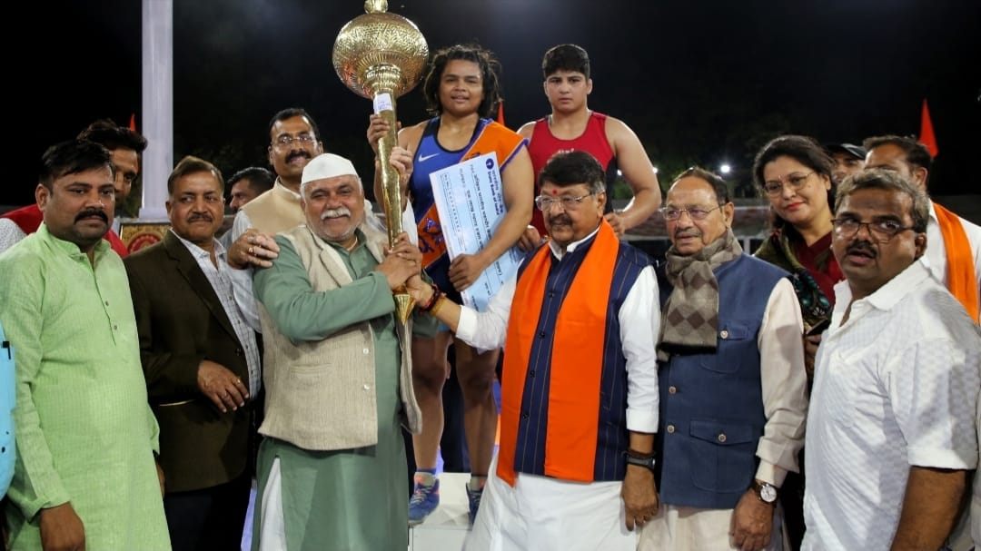 indore news kushti pahalwan mahapaur mayor