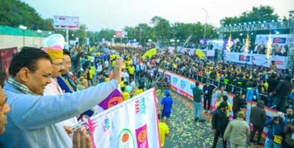 Runners from 25 countries ran in 16th AU Jaipur Marathon two records made Seema and Manav won