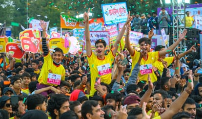 Runners from 25 countries ran in 16th AU Jaipur Marathon two records made Seema and Manav won