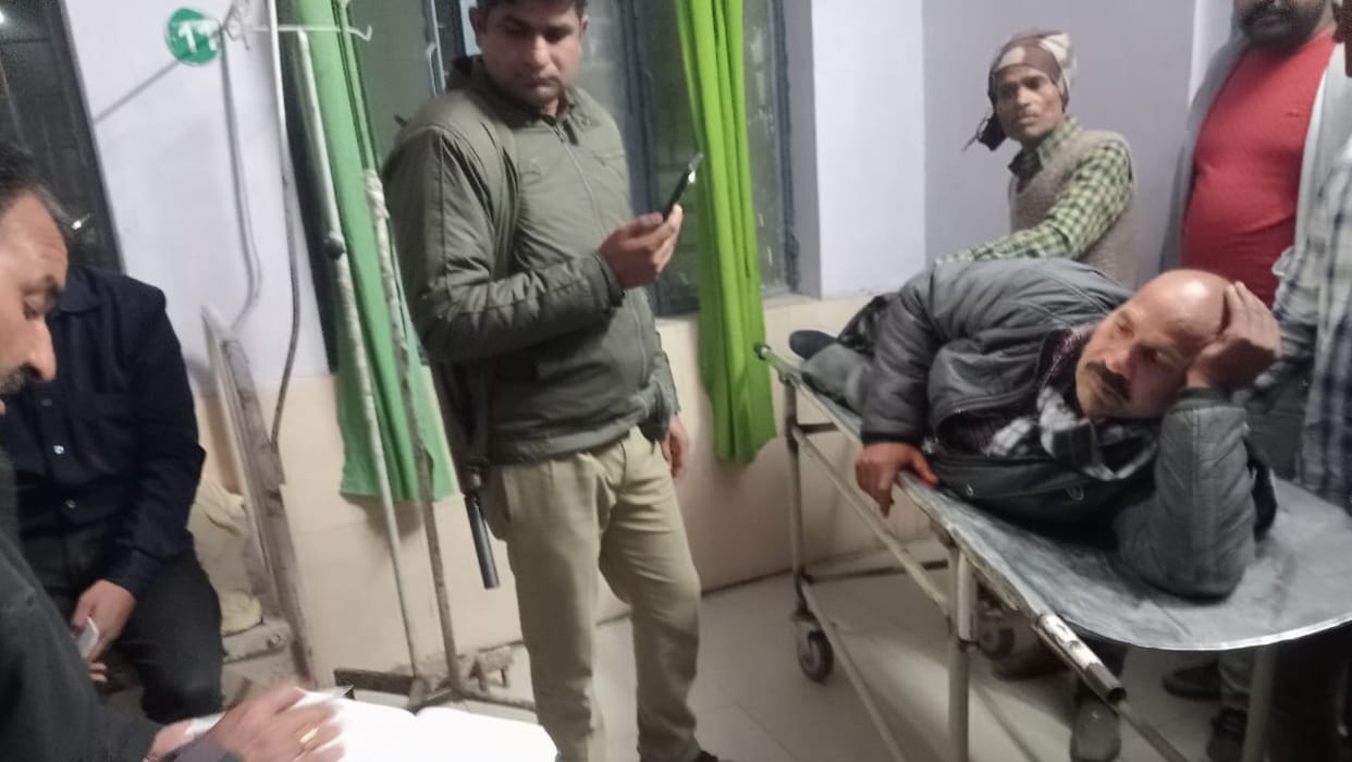 Criminals shot the accountant and looted cash and jewellery from the bullion trader