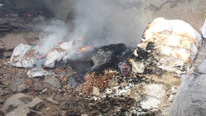 Fire broke out in peanut warehouse due to short circuit