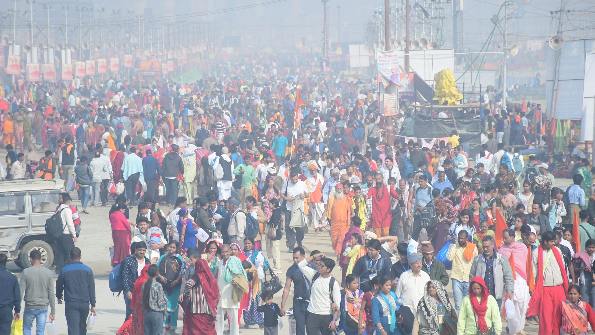 How to Reach Prayagraj Maha Kumbh Mela Kaise Jaye Speical Train Buses Price Booking Details