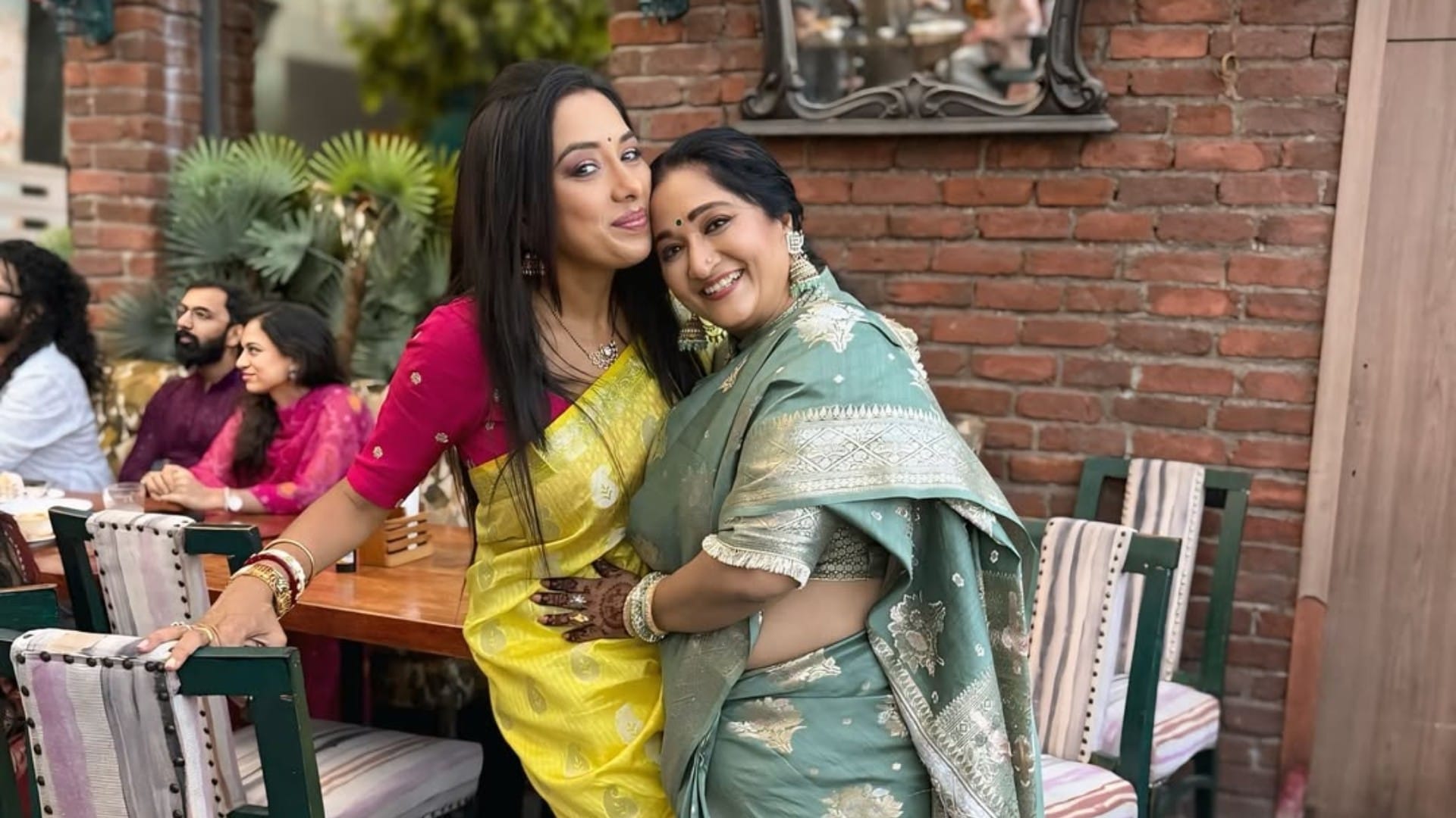Rupali Ganguly Anupama celebrate Vasant Panchami on set the entire cast was seen in yellow clothes see photos