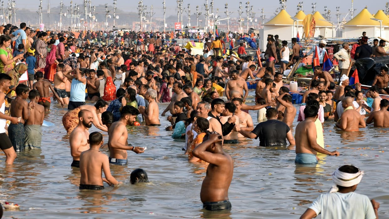 Mahakumbh 2025: Pressure continues on Sangam and Airavat Ghats, more than 1.25 crore people took a dip