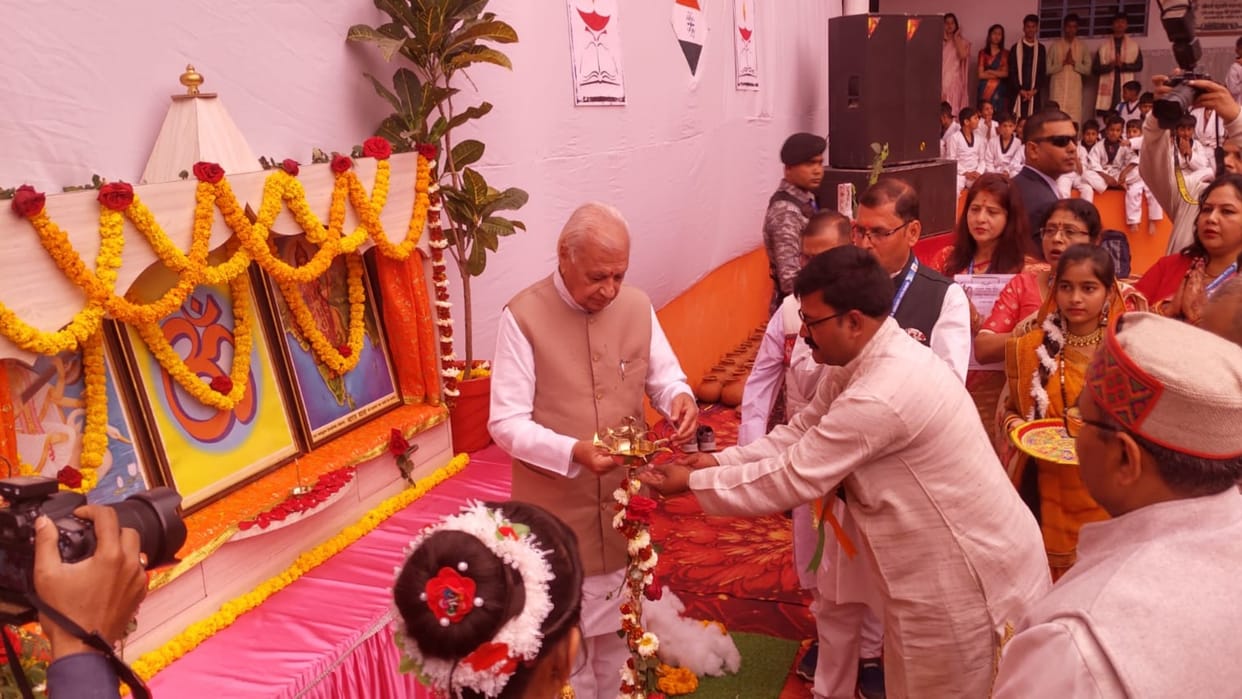 Bihar News: Arif Mohammad Khan says Saraswati Vidya Mandir not only provides education but also values
