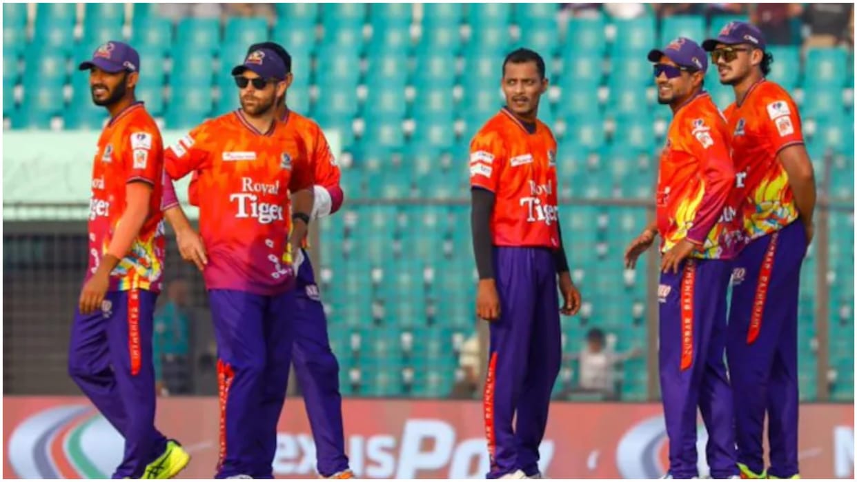 Bus Driver Locks Players Kits after not getting salary, Epic Drama In Bangladesh T20 Premier League
