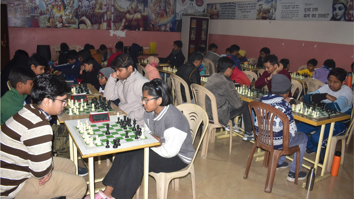 In Gorakhpur,  Rakshit Shekhar becomes senior open chess winner