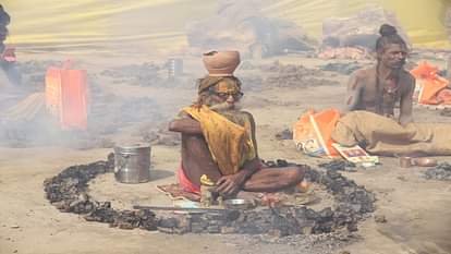 Mahakumbh: जप-तप और साधना की पुण्य भूमि प्रयागराज, महाकुंभ में हो रहा है विविध साधनाओं का संगम Mahakumbh: A confluence of various spiritual practices is taking place in Prayagraj Mahakumbh