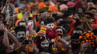 Mahakumbh 2025 Massive Crowd Surges During Amrit Snan VIP Culture Can Cause stampede