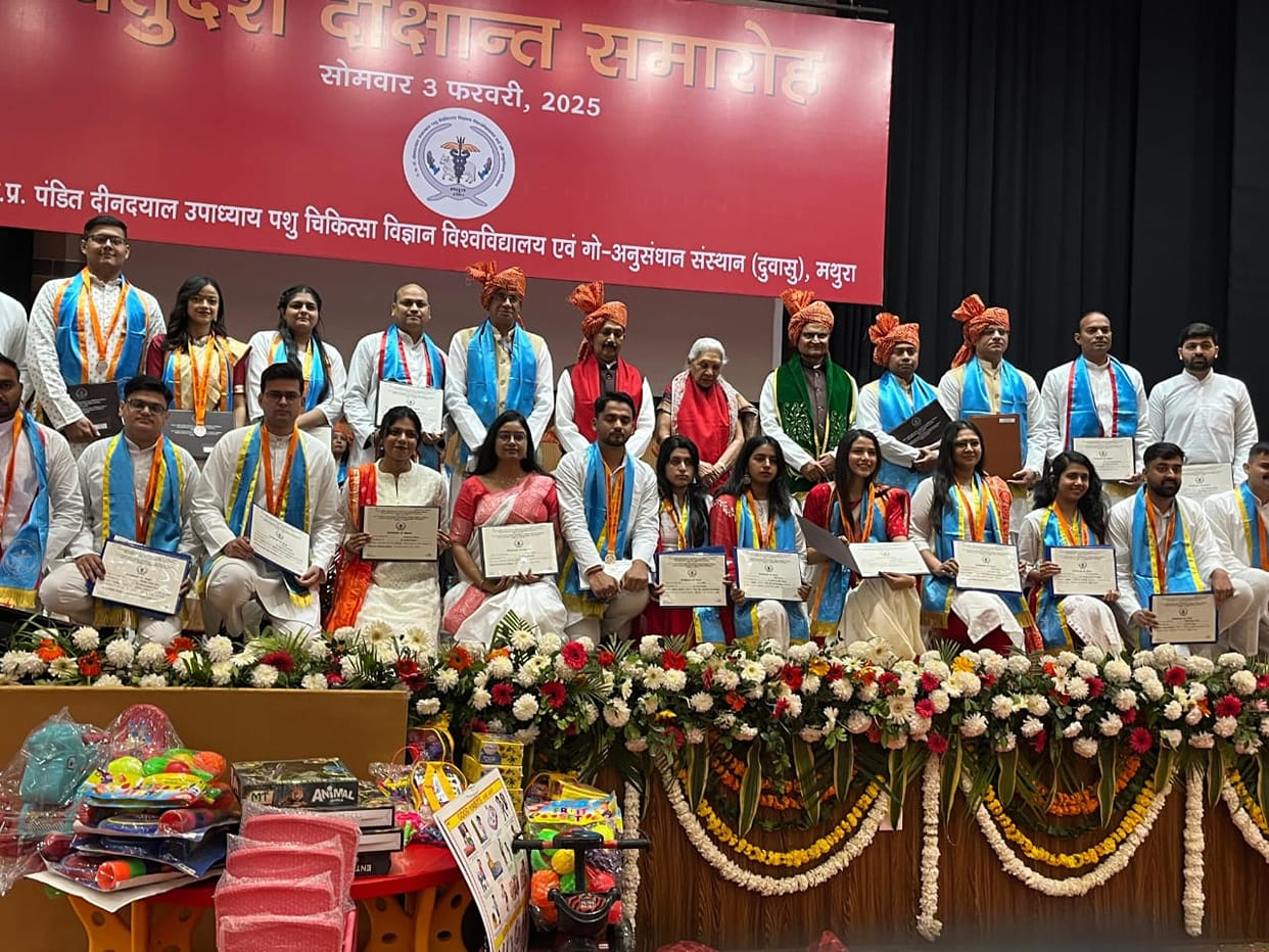 Medals were distributed to the students in the convocation ceremony of Mathura