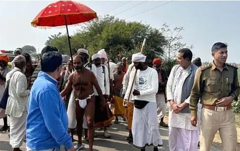 Miracle of Narmada!: Didn't eat food grains for four years, one glass of water every day and 30 km walk