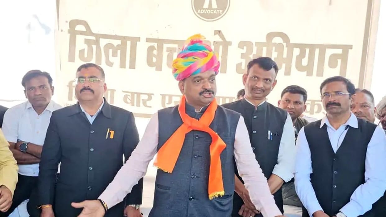 Kekri: MLA Gautam reached the protest site on the 33rd day of District Bachao Andolan, delegation will meet CM