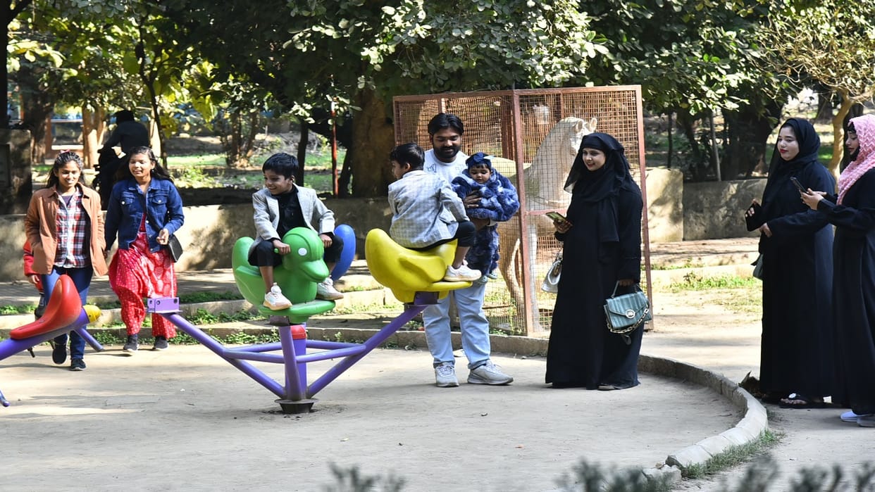 UP Weather feeling of heat in winter season strange attitude of weather seen after seven years