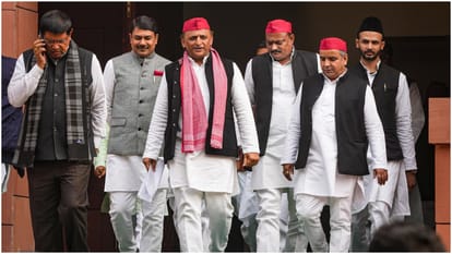 Maha Kumbh 2025: Akhilesh Yadav raised Stampede issue in Lok Sabha asked- why are the figures being hidden