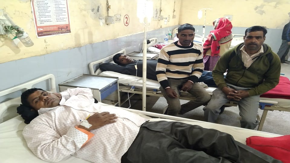 Halwa and paneer eaten in the wedding procession more than 50 people fell victim to food poisoning in Bulandsh