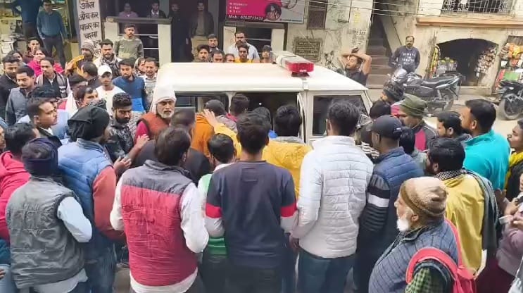 Bihar News : criminals shot CSP operator against protest bhojpur bihar police