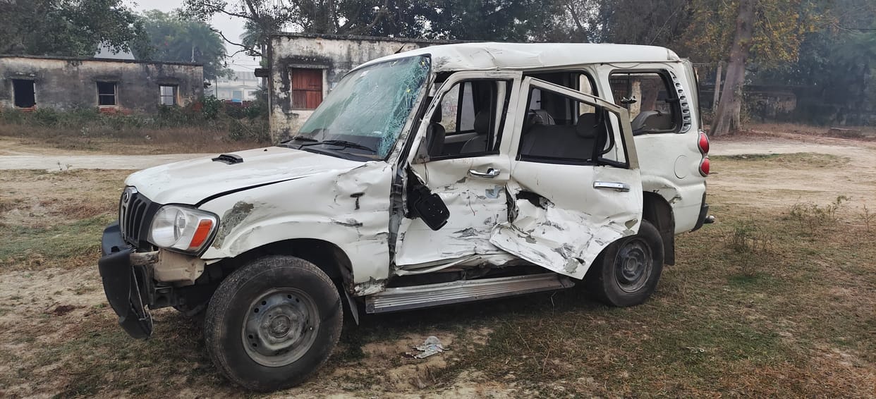 Bihar News: Two people died in a road accident, condition of four is critical; Truck-Scorpio collision, Jamui