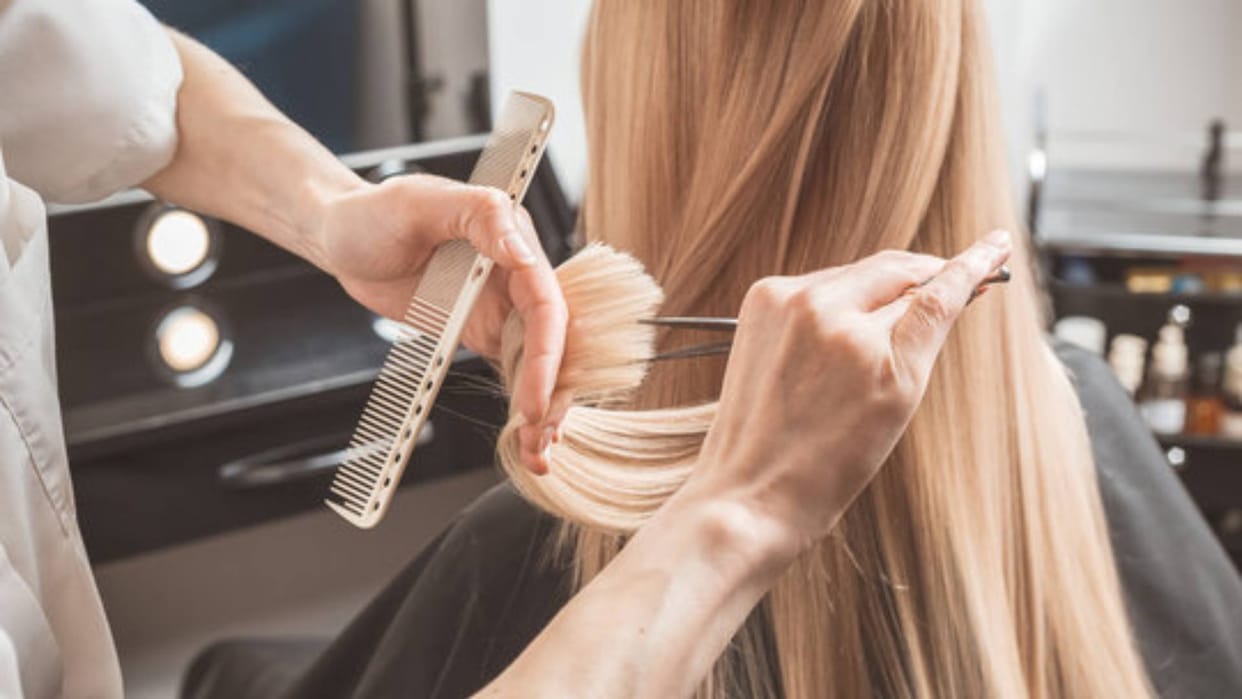 Trimming Benefits Is good for hair growth Know how much truth is there It is healthy or not Disprj