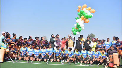 In Gorakhpur,  Hockey: Kanpur defeated Moradabad in the inaugural match.