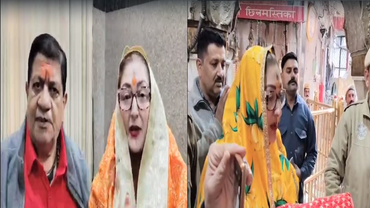 Actor Govinda's wife Sunita bowed her head in the court of Maa Chintapurni and prayed for her son and daughter