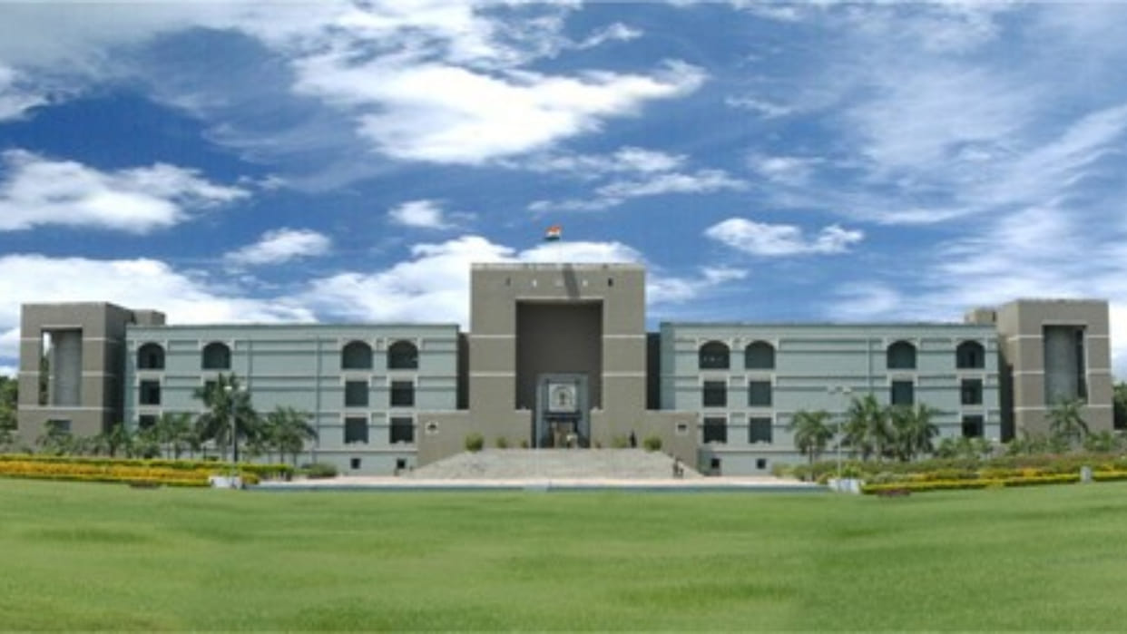Gujarat High Court Civil Judges Recruitment 2025 for 212 posts begins: Apply at gujarathighcourt.nic.in