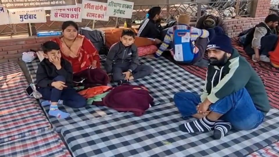 Victim family will march on foot Hisar to Chandigarh demanding the search for their daughter