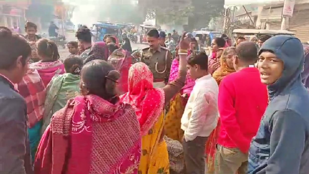 Madhubani News: Young man stabbed to death in violent clash, mother and two sons arrested; tension in area
