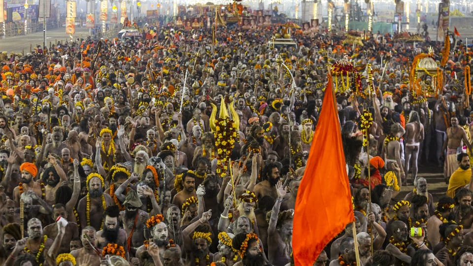Mahakumbh 2025 prayagraj 2.57 crore devotees took bath on Vasant Panchami See Photos