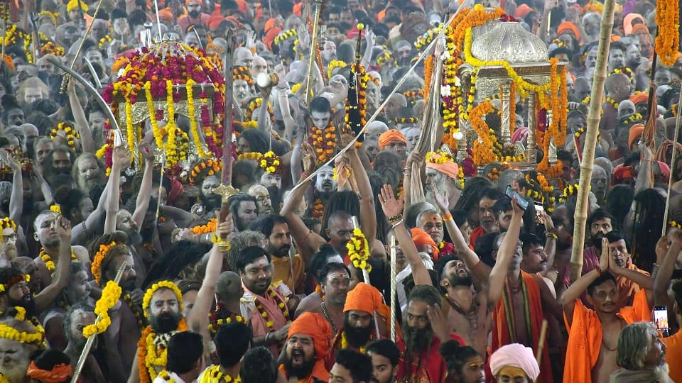 Mahakumbh 2025 Amrit Snan huge form of Sanatan was seen during the last Amrit Snan in Maha Kumbh