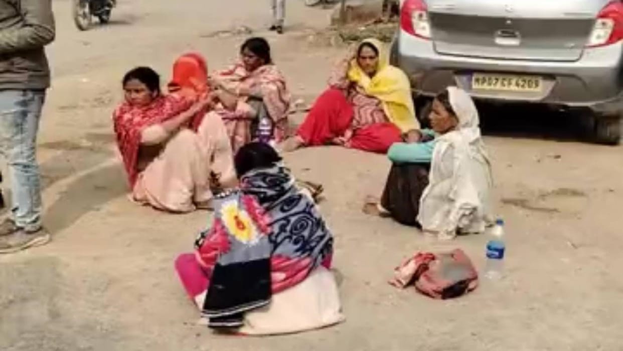 Jija murdered Sala in Datia first made him drink alcohol then hit him with an axe and threw body