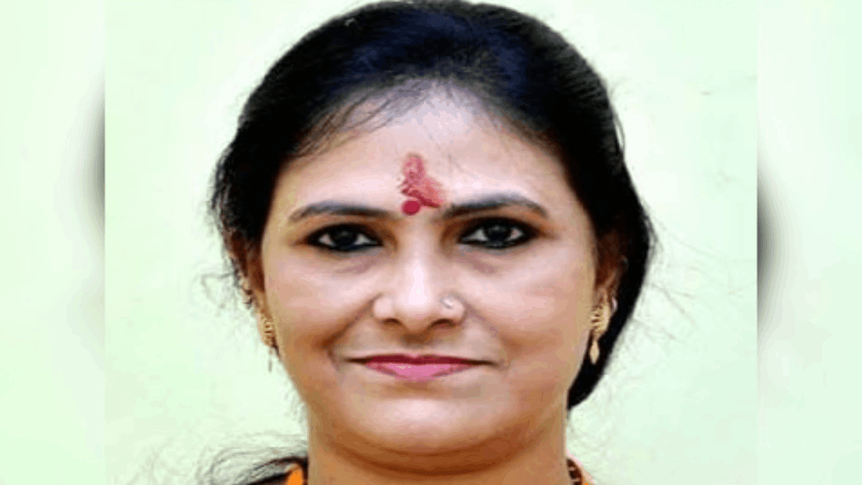 Pooja Vidhani OBC caste certificate case reached High Court from Bilaspur Municipal Corporation