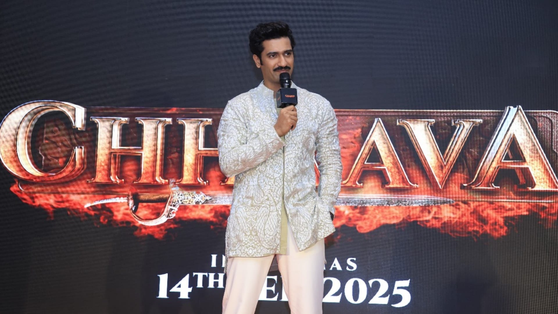 Jaipur: Vicky reached the promo launch of Chhaava in Rajmandir, met the fans by saying Khamma Ghani Jaipur