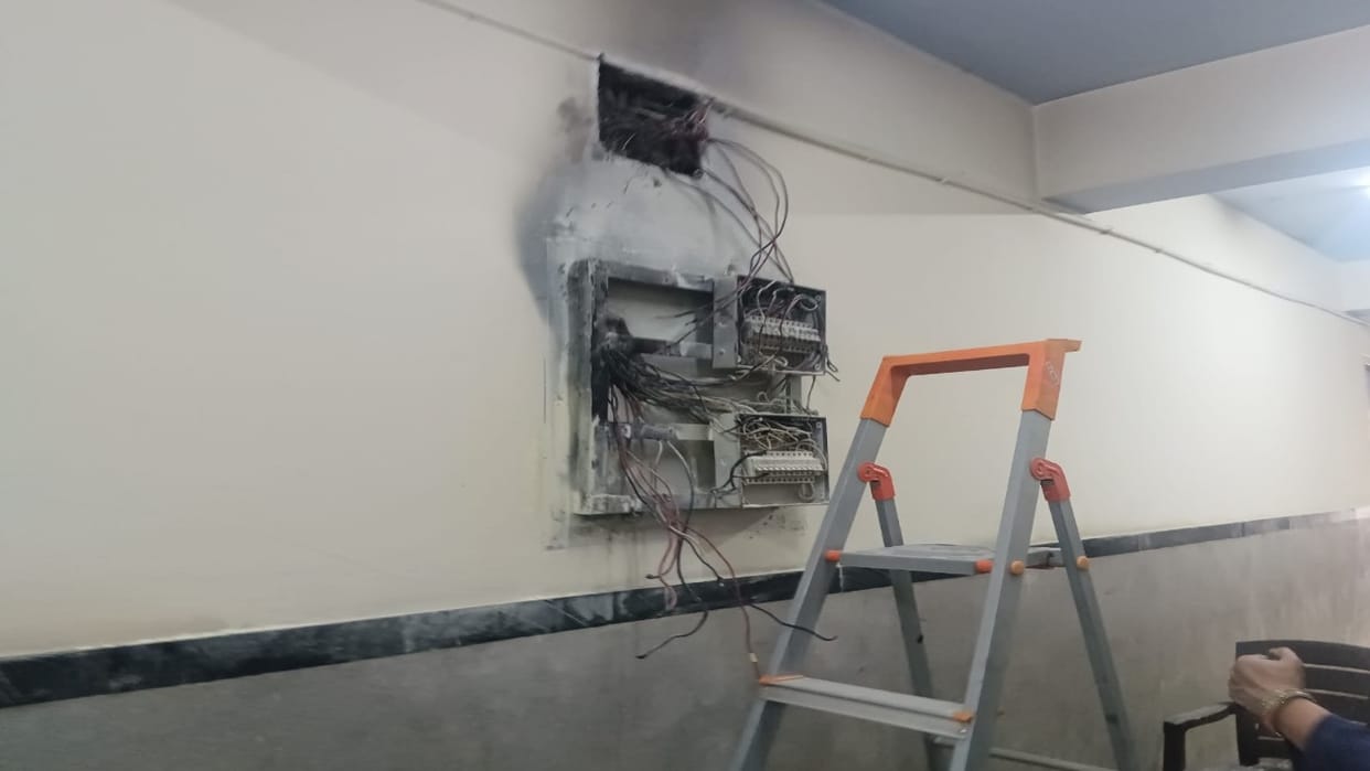 Fire broke out due to short circuit in the gynecology ward of Una hospital, no casualties