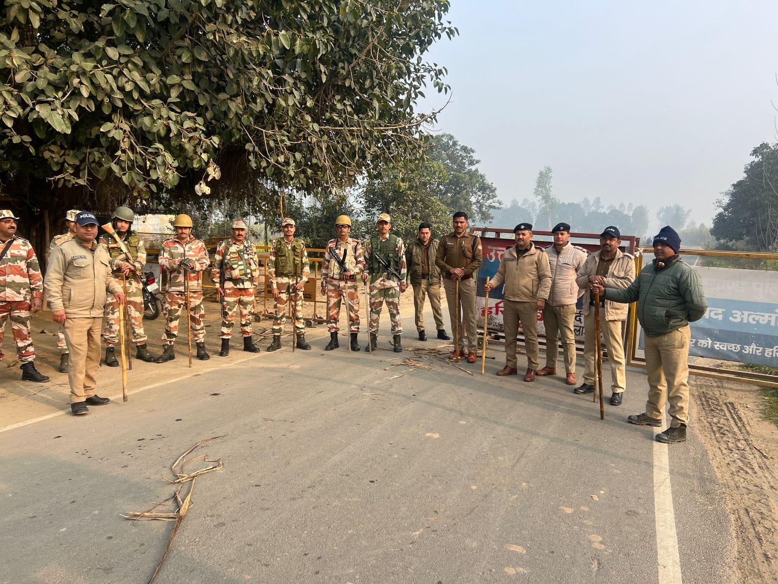 Roorkee News MLA Umesh Sharma and Champion dispute Mahapanchayat postponed yet police deployed