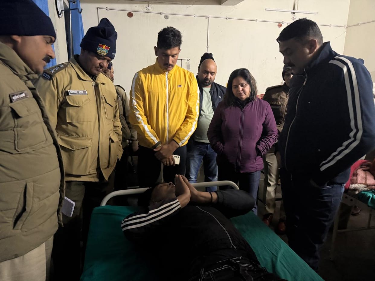 Police encounter Sahspur Dehradun cow smuggler shot in the leg Uttarakhand News in hindi