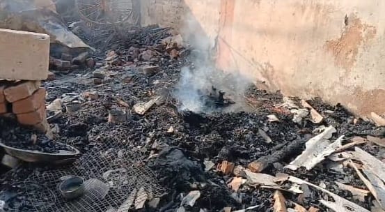 Kanpur accident A huge fire broke out suddenly in shop one person died in a fire police started investigation
