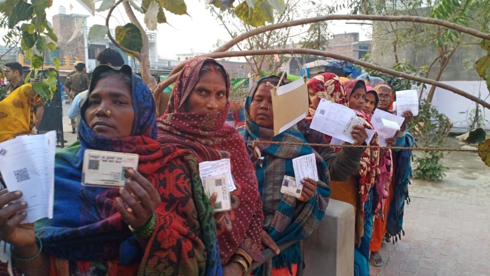 Milkipur by-election: All previous records broken with 65.35 percent voting, SP-BJP made these claims after vo
