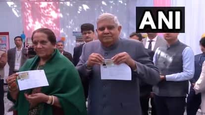 Delhi Election 2025 Many leaders including CM Atishi, Rahul Gandhi, Bansuri Swaraj cast their votes