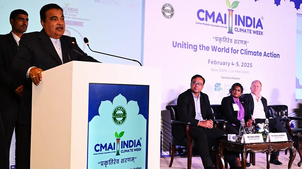 Nitin Gadkari said that our dream is to become an exporter of hydrogen fuel