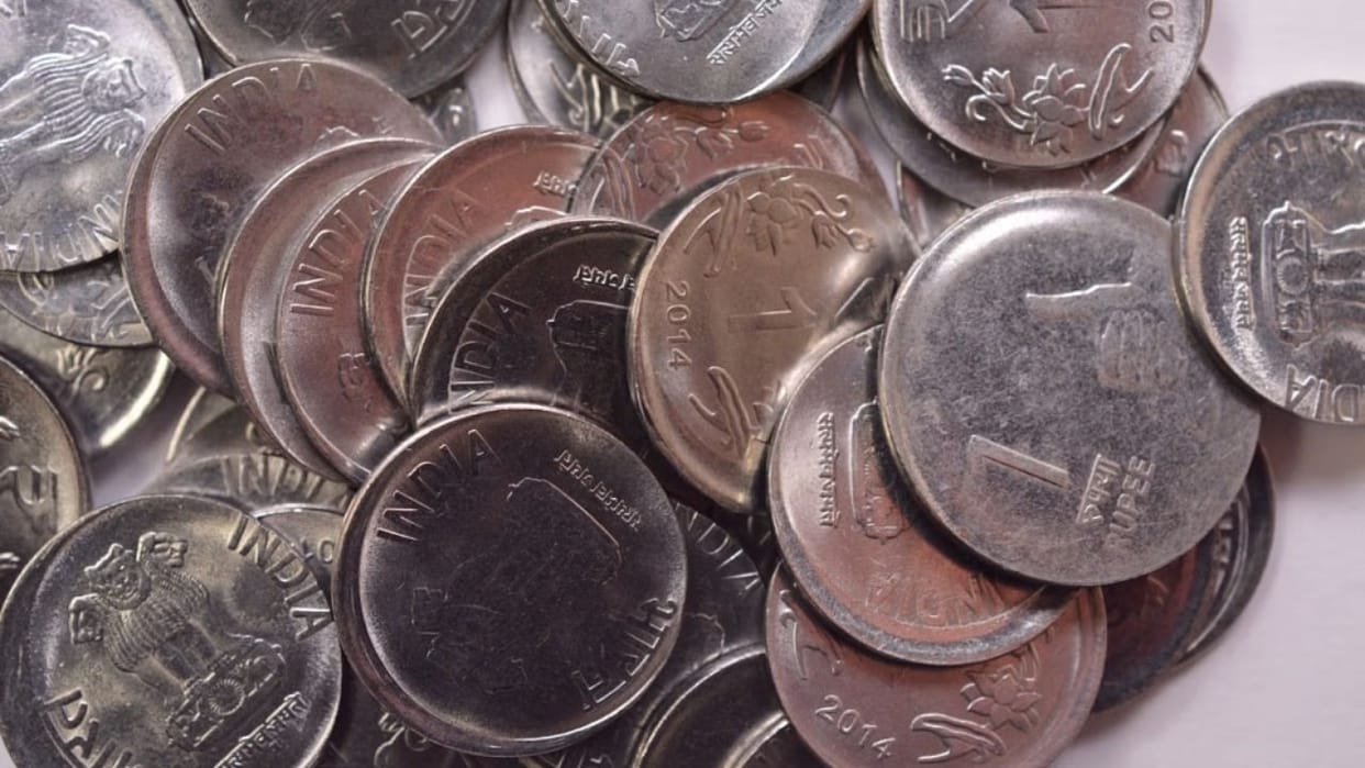 himachal pradesh 33 coins found from young man stomach suffering from mental illness schizophrenia