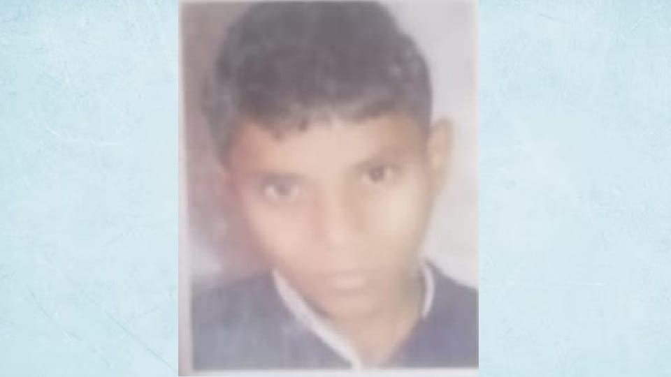 Amroha: body young man who had gone to irrigate crops was found, family said he was beaten to death