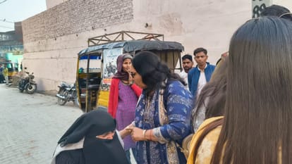Bareilly Gausganj case SP leaders gathered to resettle muslim family in village
