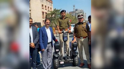 Surat Police Gets Fleet Of Self Balancing Electric scooter To Improve Patrolling In Populated Areas