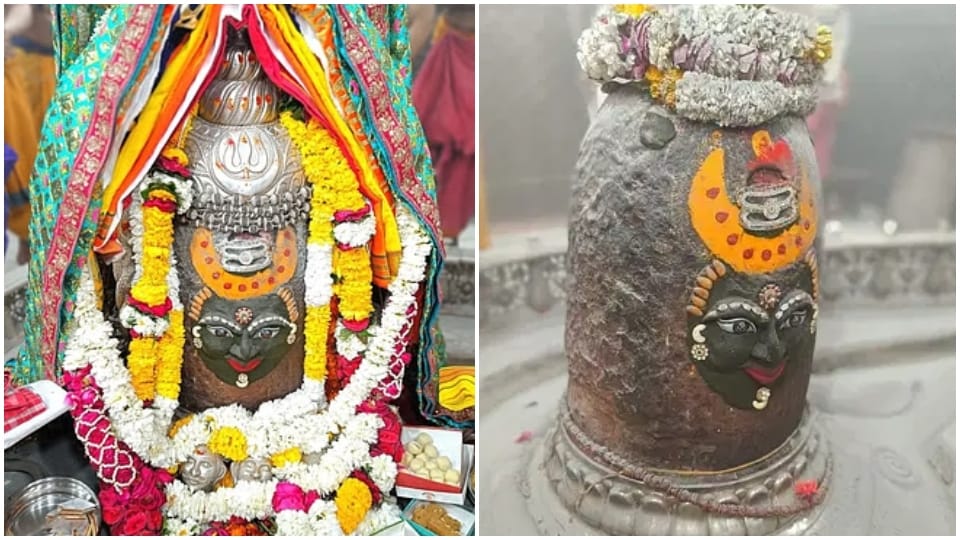 Baba Mahakal decorated with Bhang makeup in Bhasma Aarti, also wore Mundamala