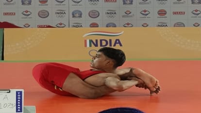 योग करता खिलाड़ी