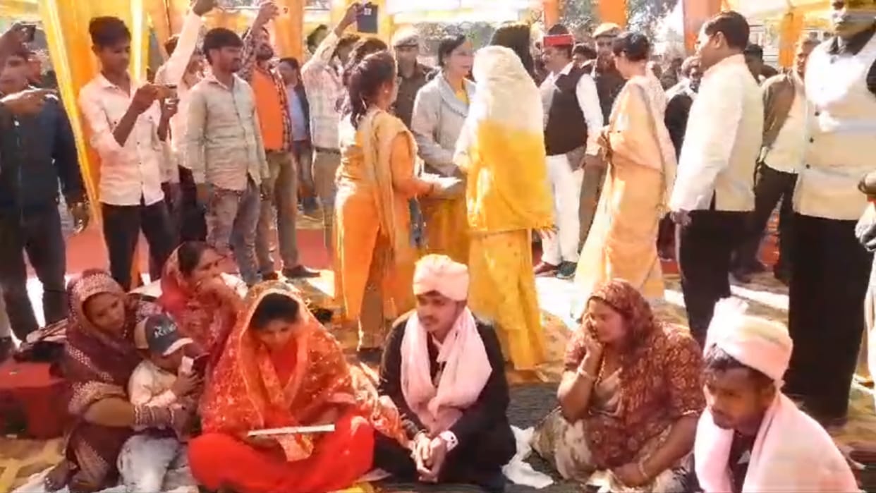 Group marriage of 150 couples in Barabanki.